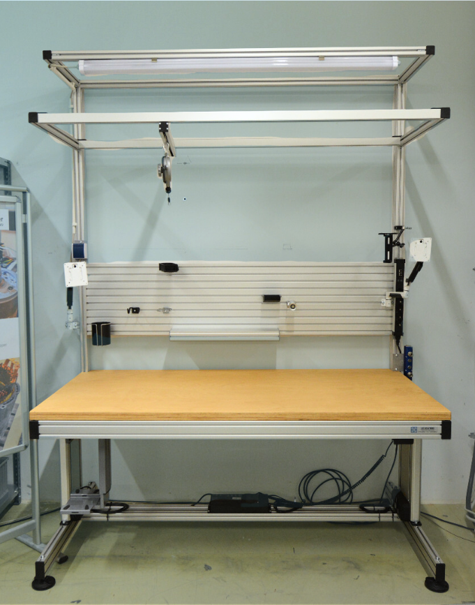 Bereich Forschung & Labor Arbeitsplätze (2)